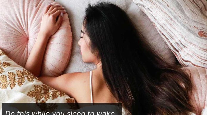 Do this while you Sleep to Wake up with the Hair of your Dreams Do this while you sleep to wake up with the hair of your dreams