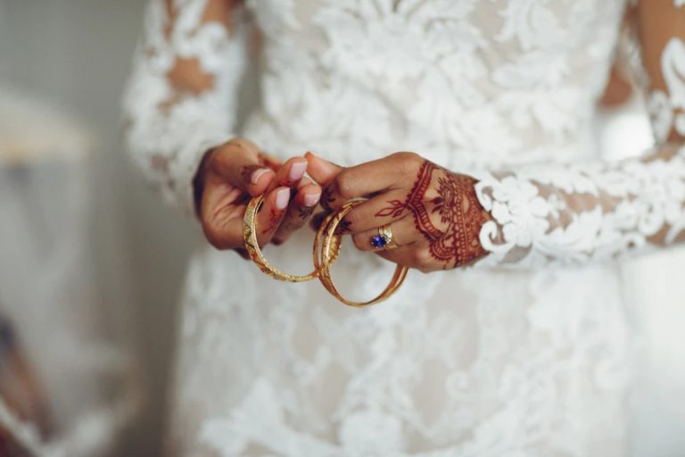 How to buy women’s jewelry: A complete guide